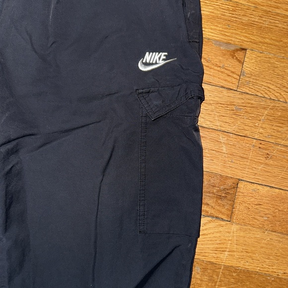 VINTAGE NIKE JOGGERS - Picture 3 of 4